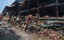 Cận cảnh tan hoang sau vụ cháy Công ty Rạng Đông