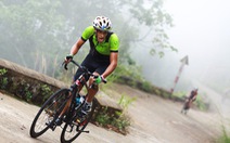 Gần 200 tay đua tham gia thử thách đạp xe leo núi Bạch Mã