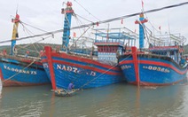 Tàu cá Nghệ An chìm ở Quảng Bình, 6 ngư dân mất tích