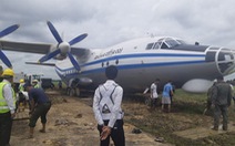 Sân bay Myanmar đóng cửa vì máy bay quân sự trượt đường băng
