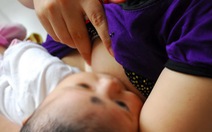 Cho con bú có thể giúp ngăn bệnh sốt rét ở trẻ sơ sinh