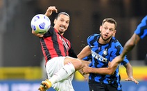 Trở lại sau khi mắc COVID-19, Ibrahimovic lập cú đúp giúp AC Milan thắng trận derby Milan