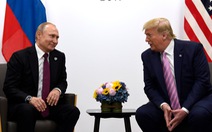 Người Nga khuyên ông Trump tiêm vắc xin Sputnik V và tới Matxcơva trị bệnh