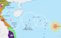 Bão áp sát Philippines, tăng cấp khi vào Biển Đông và hướng tới miền Trung