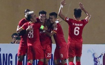 CLB Hà Nội - Bình Dương (hiệp 2) 0-1: Đức Cường liên tục cứu thua