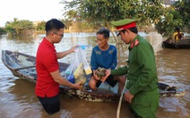 Vietlott phối hợp cùng Trung đoàn CSCĐ Bắc Trung Bộ trao nhu yếu phẩm đến người dân vùng thiên tai