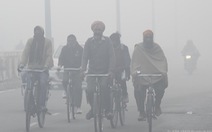 Khói mù bao trùm cả thủ đô New Delhi của Ấn Độ