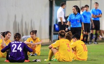 Cầu thủ nữ Phong Phú Hà Nam bỏ thi đấu để phản đối quyết định của trọng tài