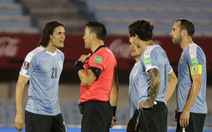 Suarez vắng mặt, Cavani thẻ đỏ, Uruguay thua Brazil 0-2