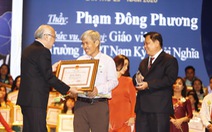 Anh đạp xích lô tốt nghiệp đại học năm 40 tuổi nhận giải thưởng Võ Trường Toản