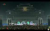 Chào 2021: Hàn Quốc đón giao thừa lặng lẽ, Triều Tiên mở nhạc hội, bắn pháo hoa