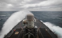 NÓNG: 2 tàu khu trục Mỹ mang tên lửa dẫn đường cùng tiến vào eo biển Đài Loan