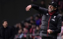 Klopp bại trận vì tư cách trưởng thượng trước Simeone