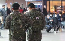 Hàn Quốc: 11 quân nhân nhiễm COVID-19, cách ly 7.700 người