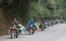 Dân làng gom 22 tấn chuối gửi đến tâm dịch Vũ Hán