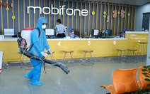 Mobifone khu vực 3 phát khẩu trang, khử trùng cửa hàng giao dịch phòng virus corona