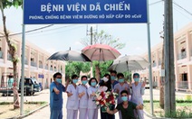 Châu Bùi quay lại Bệnh viện dã chiến Củ Chi ủng hộ quạt máy, nước rửa tay