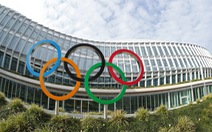 Cựu phó chủ tịch IOC: 'IOC đã quyết định hoãn Olympic Tokyo 2020'