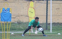 Cựu thủ môn U23 Việt Nam bị treo giò 2 trận vì thi đấu tiêu cực