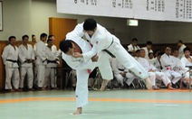 Judo Nhật họp bàn chống dịch, ai ngờ thành... 'ổ dịch' COVID-19