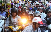 Vì sao Thái Lan bắt buộc xe máy luôn bật đèn?