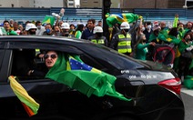 Tổng thống Brazil Bolsonaro đang đùa với tử thần COVID-19?