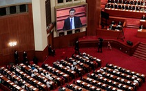 Đại biểu Quốc hội Trung Quốc kiến nghị không dịch tiếng Anh tại họp báo