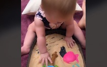 Người mẹ sáng tạo ra loại cát kỳ diệu để có thể ăn được cho con gái