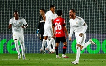 Ramos lập siêu phẩm đá phạt, Real Madrid trở lại đầu bảng