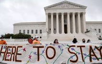 Tòa án Mỹ yêu cầu trả tự do cho 100 trẻ nhập cư bất hợp pháp