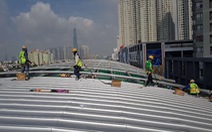 Cuối tháng sẽ lợp xong 10 mái nhà ga tuyến metro số 1 Bến Thành - Suối Tiên