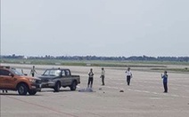 Nhân viên vệ sinh bị xe bán tải tông chết trong sân bay Nội Bài