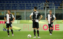Ronaldo ghi bàn, Juventus vẫn thua ngược Milan dù dẫn trước 2-0