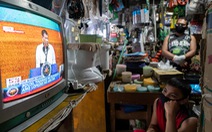 Tổng thống Philippines xin lỗi vì hết tiền mua thức ăn và trợ cấp cho dân