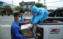 Báo Tuổi Trẻ tặng vật phẩm y tế cho khu cách ly ở Đà Nẵng