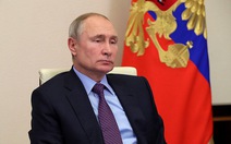 Tổng thống Putin đề xuất bỏ giới hạn độ tuổi với công chức