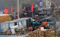 Trung Quốc giải cứu được 11 trong 22 thợ mỏ kẹt dưới mỏ vàng