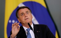 Tổng thống Brazil nói tiêm vắc xin với ông là vô nghĩa, mặc các chỉ trích