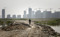Trung Quốc có nguy cơ giảm tăng trưởng vì bất động sản