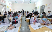Học sinh trung học phổ thông Hà Nội trở lại trường vào 6-12