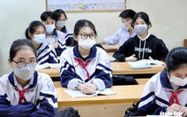 Học sinh lớp 9 ở 17 huyện, thị xã của Hà Nội đi học lại: ‘Vui quá em đi sớm 1 tiếng’