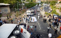 Xe tải chở người di cư bất hợp pháp bị lật ở Mexico, 49 người chết, 40 bị thương