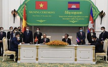 Chủ tịch nước hội kiến Thủ tướng Hun Sen: Đẩy mạnh kết nối hai nền kinh tế