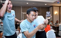 Cầu thủ Thái được tặng iPhone 13 và đồng hồ Rolex trước trận đấu với Việt Nam