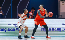 Tuyển bóng rổ Việt Nam giao lưu cùng người hâm mộ
