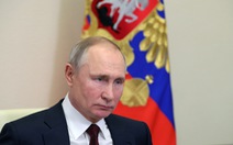 Ông Putin nói phương Tây dùng Navalny để ‘kiềm chế’ nước Nga