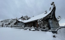 Khách du lịch bức xúc vì bị lừa tuyết phủ trắng đỉnh Fansipan