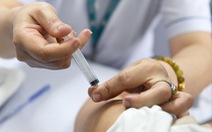 Phản ứng sau tiêm vắc xin ở Việt Nam: Vẫn 'trong tỉ lệ cho phép'