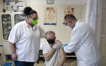 'Bí ẩn' gì khi Hungary mua vắc xin COVID-19 của Trung Quốc với giá ‘khủng’?