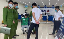 Cầm 'súng, mìn' xông vào cướp Ngân hàng BIDV ở Hà Nội
